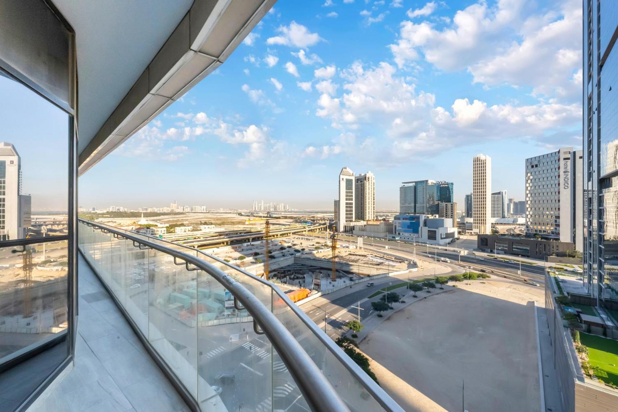 Fam Living - Rp Heights - 3 Mins Walk To Burj Khalifa & Dubai Mall Downtown Dubai Exterior foto